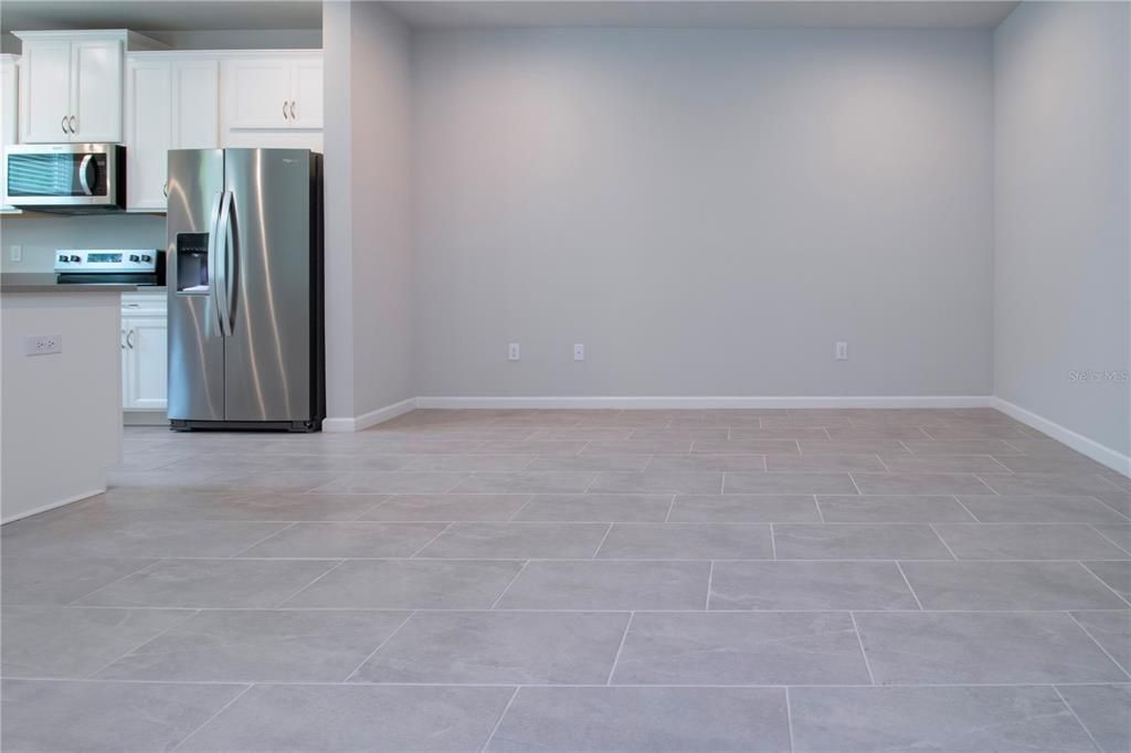 For Rent: $2,200 (3 beds, 2 baths, 1614 Square Feet)