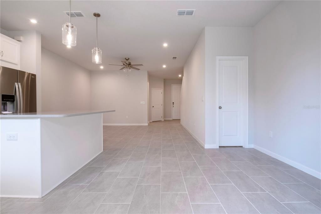 For Rent: $2,200 (3 beds, 2 baths, 1614 Square Feet)
