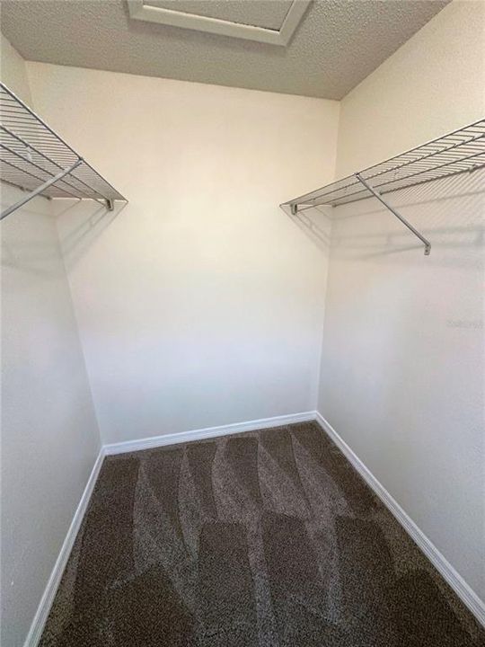 En Venta: $400,000 (4 camas, 2 baños, 1605 Pies cuadrados)