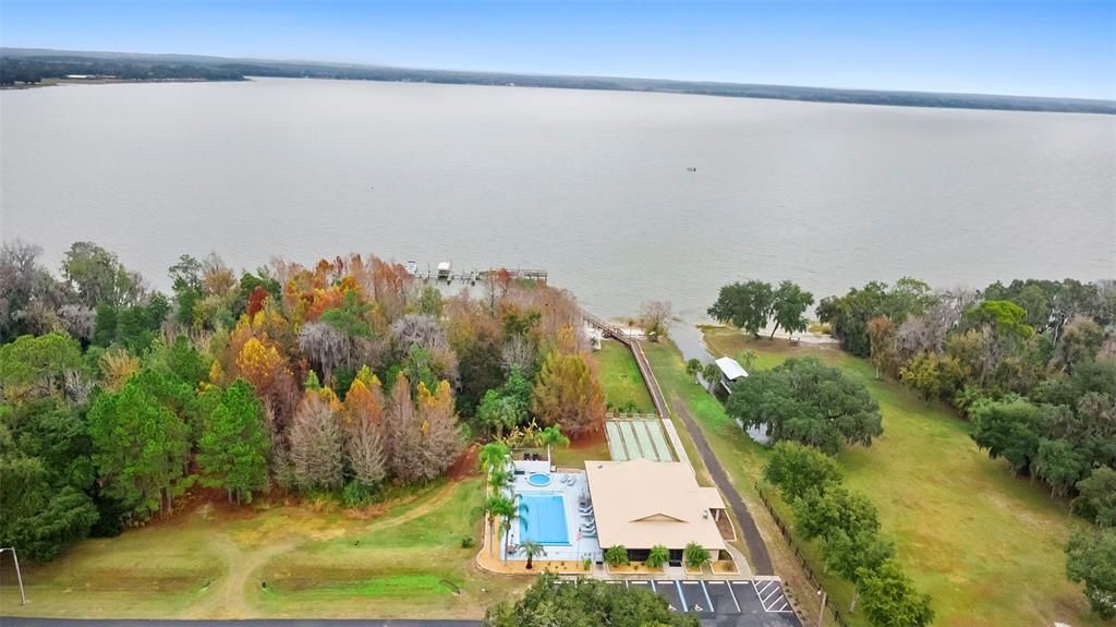 For Sale: $165,000 (2 beds, 2 baths, 1463 Square Feet)