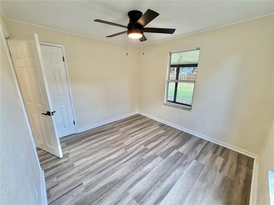 For Sale: $279,900 (2 beds, 1 baths, 756 Square Feet)