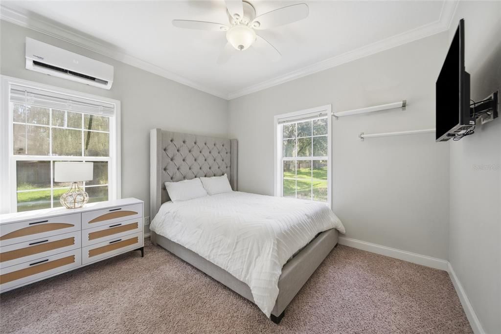 For Sale: $550,000 (3 beds, 2 baths, 1849 Square Feet)