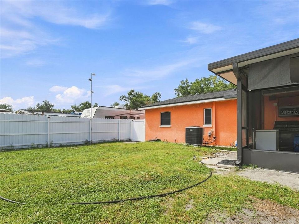 For Sale: $449,900 (4 beds, 3 baths, 1760 Square Feet)
