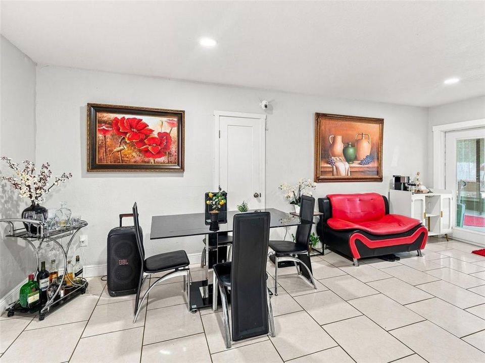 For Sale: $449,900 (4 beds, 3 baths, 1760 Square Feet)