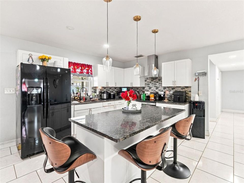 For Sale: $449,900 (4 beds, 3 baths, 1760 Square Feet)