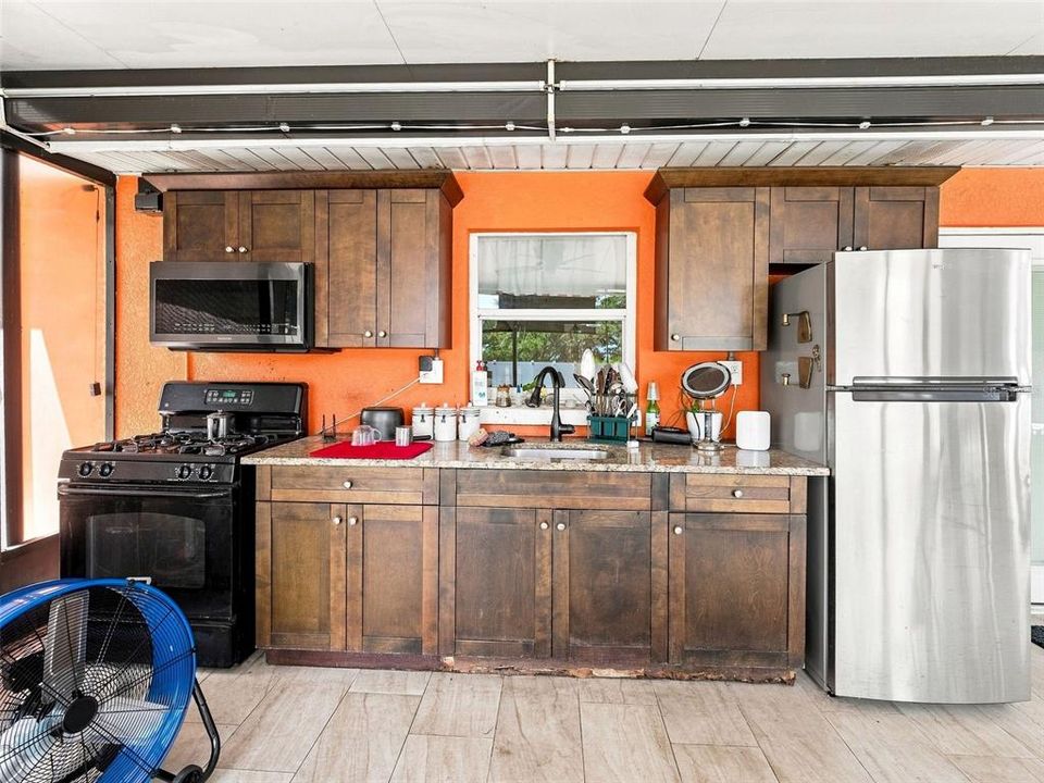 For Sale: $449,900 (4 beds, 3 baths, 1760 Square Feet)
