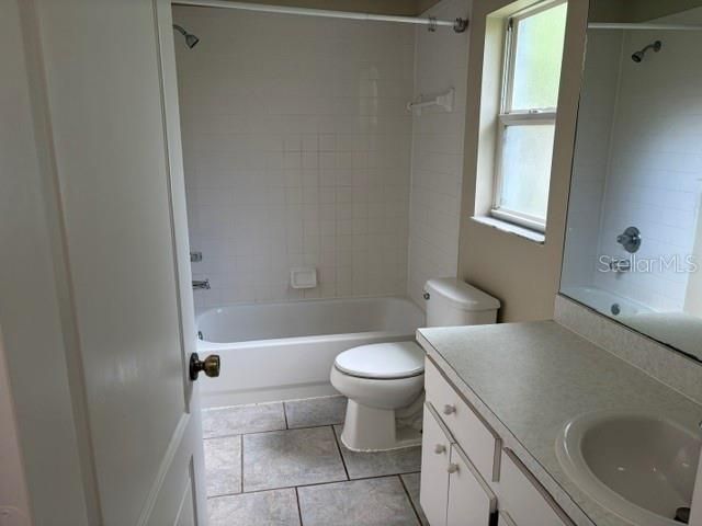 For Rent: $1,900 (3 beds, 2 baths, 1288 Square Feet)