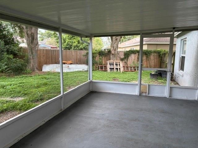 For Rent: $1,900 (3 beds, 2 baths, 1288 Square Feet)