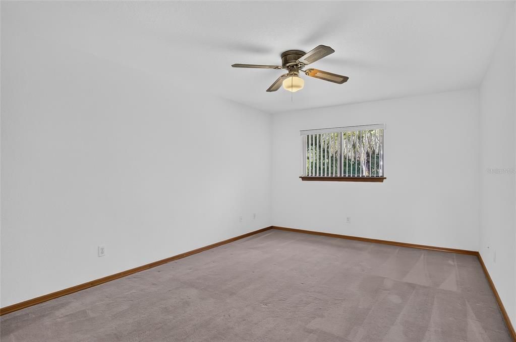 For Sale: $265,000 (2 beds, 2 baths, 1686 Square Feet)