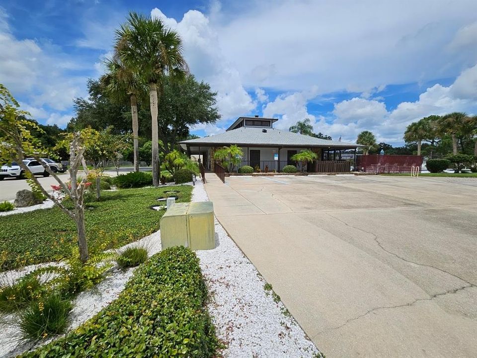 For Sale: $265,000 (2 beds, 2 baths, 1686 Square Feet)