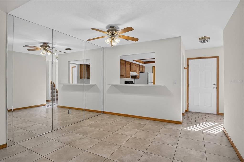 For Sale: $265,000 (2 beds, 2 baths, 1686 Square Feet)