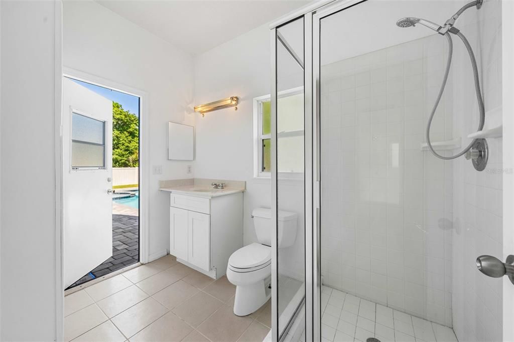 For Sale: $500,000 (4 beds, 3 baths, 2423 Square Feet)