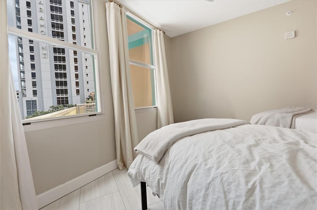 En Venta: $849,000 (3 camas, 2 baños, 1932 Pies cuadrados)