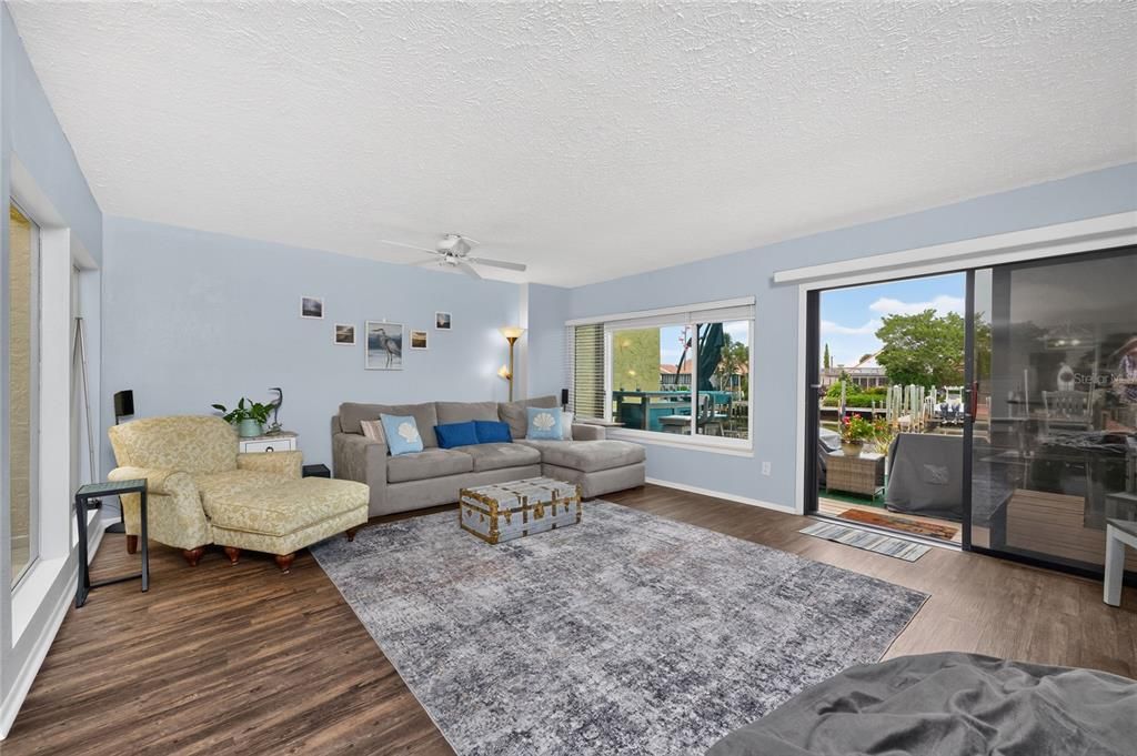 For Sale: $254,900 (3 beds, 2 baths, 2059 Square Feet)