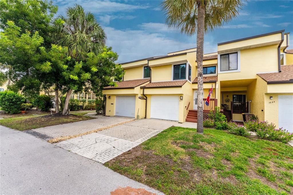 For Sale: $254,900 (3 beds, 2 baths, 2059 Square Feet)
