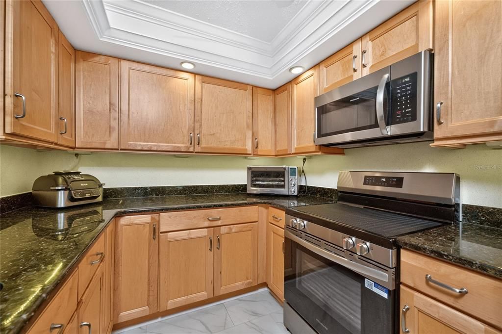 For Sale: $254,900 (3 beds, 2 baths, 2059 Square Feet)