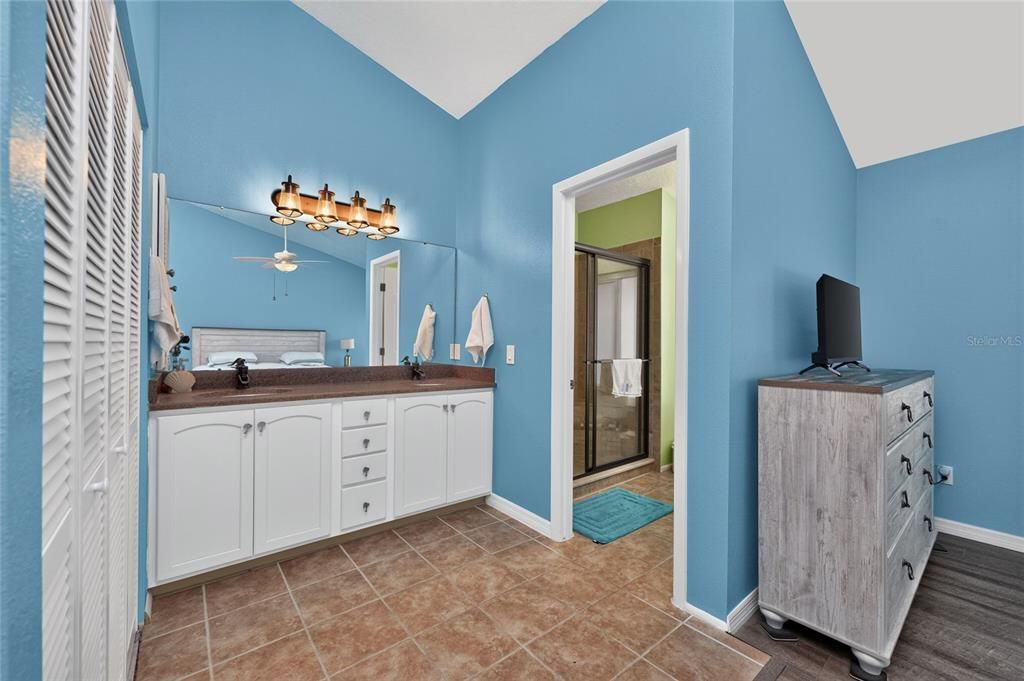 For Sale: $254,900 (3 beds, 2 baths, 2059 Square Feet)