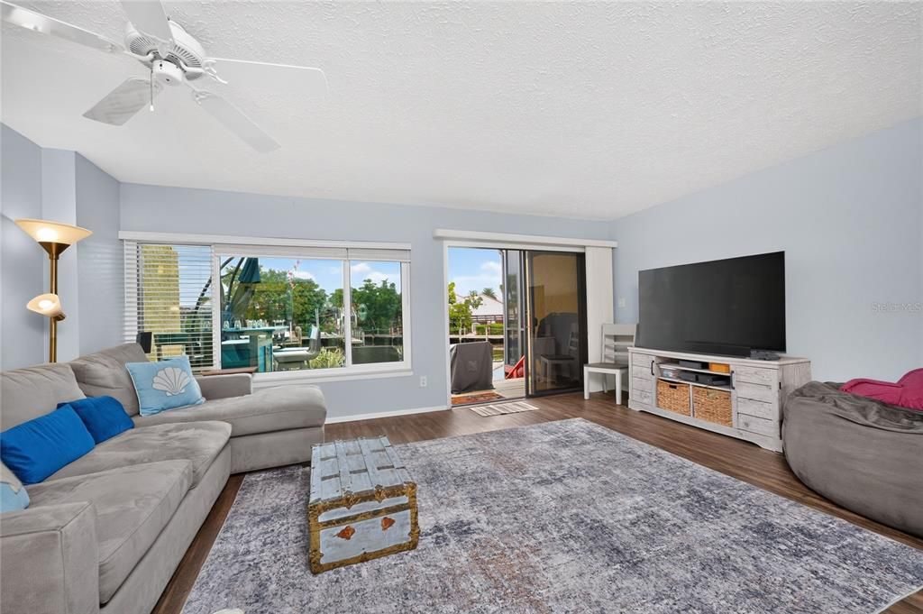 For Sale: $254,900 (3 beds, 2 baths, 2059 Square Feet)