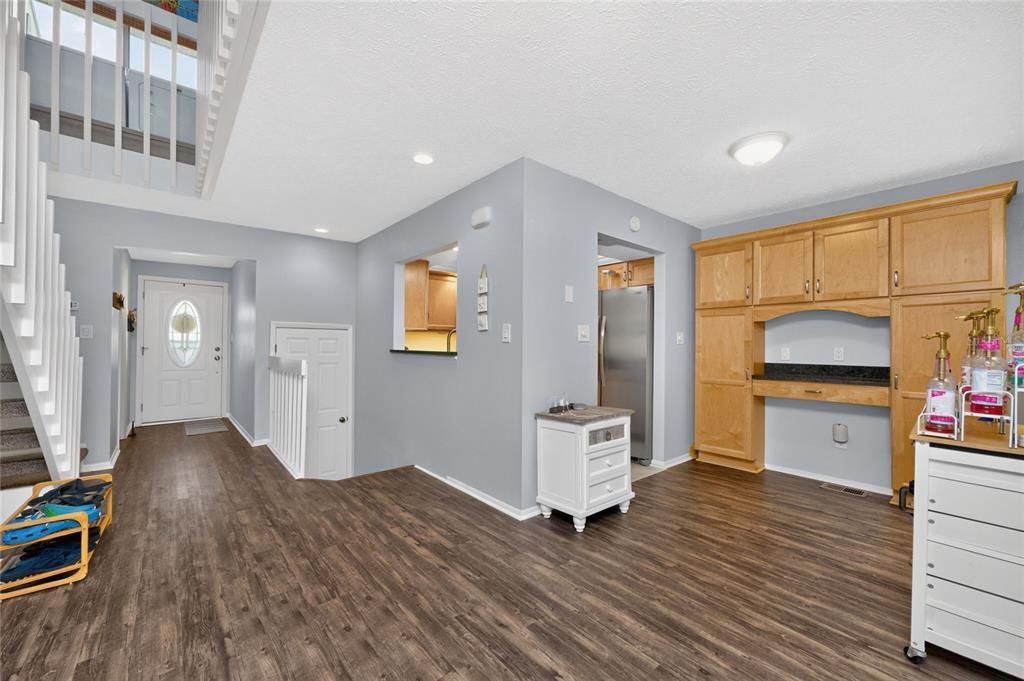 For Sale: $254,900 (3 beds, 2 baths, 2059 Square Feet)