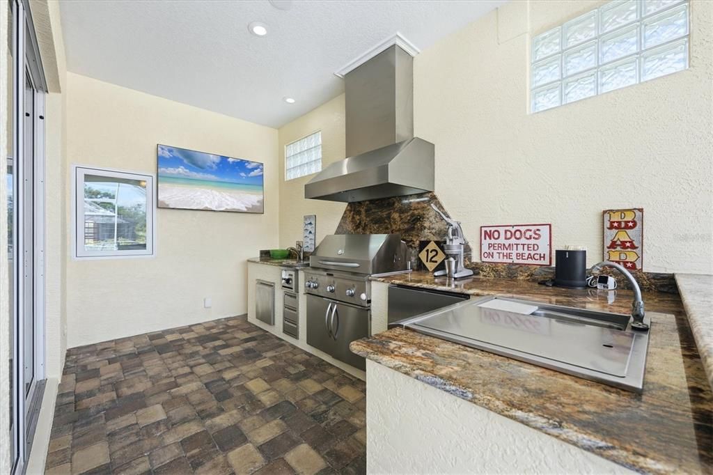 For Sale: $1,025,000 (4 beds, 3 baths, 3127 Square Feet)