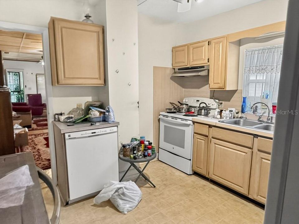 En Venta: $410,000 (2 camas, 1 baños, 1126 Pies cuadrados)