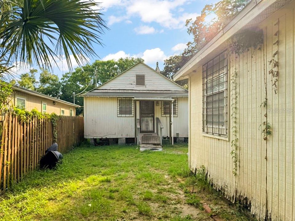 En Venta: $410,000 (2 camas, 1 baños, 1126 Pies cuadrados)