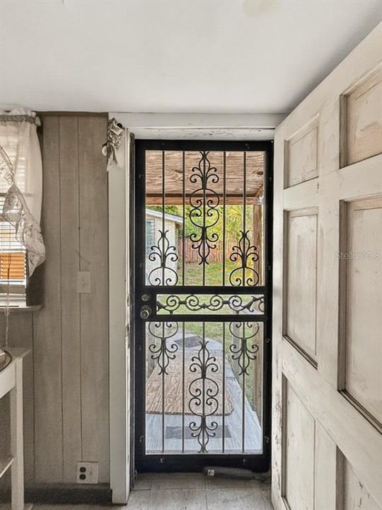 En Venta: $410,000 (2 camas, 1 baños, 1126 Pies cuadrados)