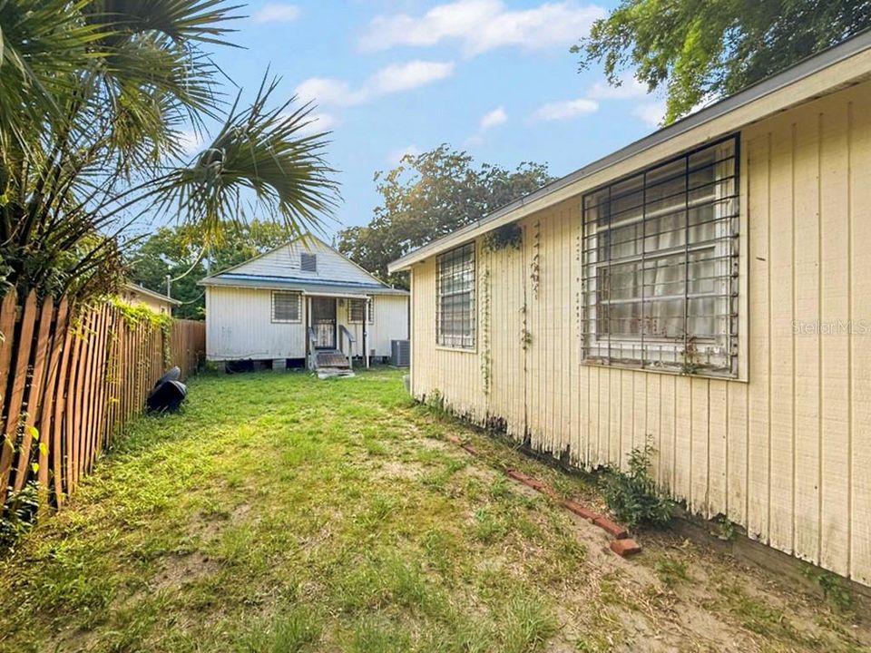 En Venta: $410,000 (2 camas, 1 baños, 1126 Pies cuadrados)