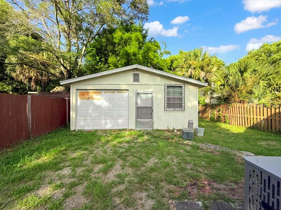 En Venta: $410,000 (2 camas, 1 baños, 1126 Pies cuadrados)