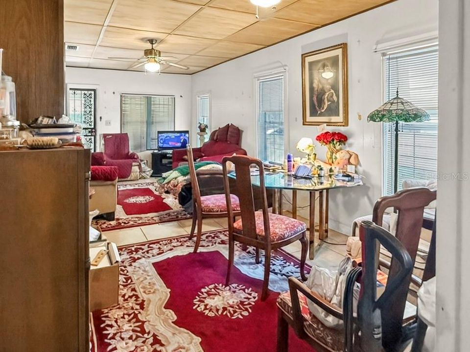 En Venta: $410,000 (2 camas, 1 baños, 1126 Pies cuadrados)