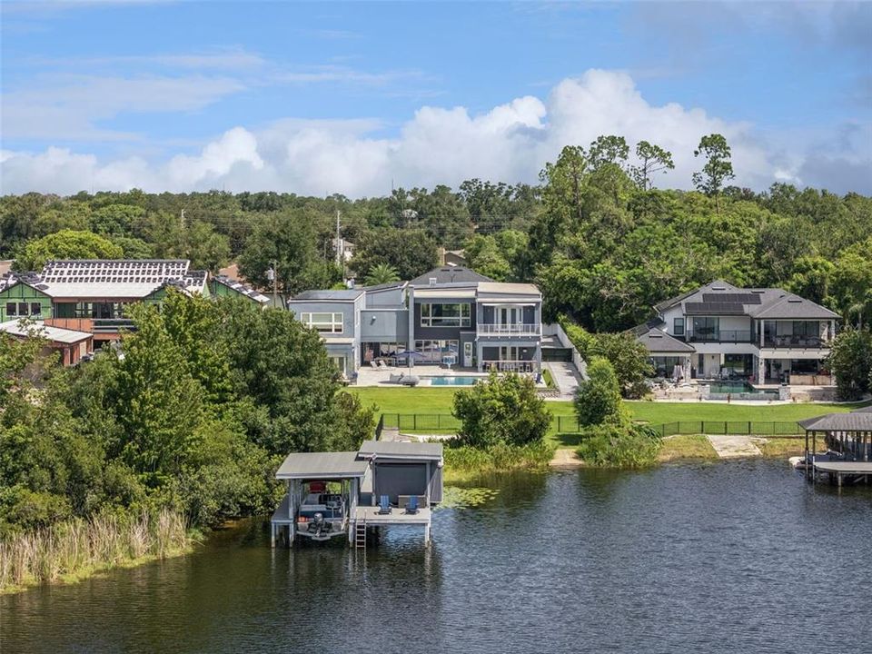 For Sale: $5,750,000 (5 beds, 4 baths, 6699 Square Feet)