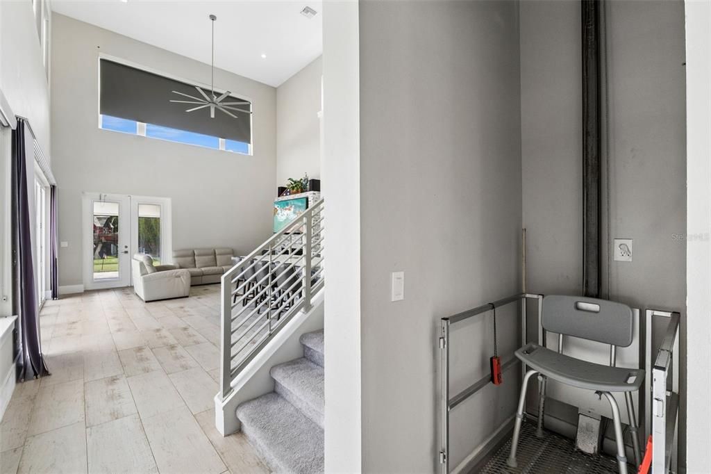 For Sale: $5,750,000 (5 beds, 4 baths, 6699 Square Feet)