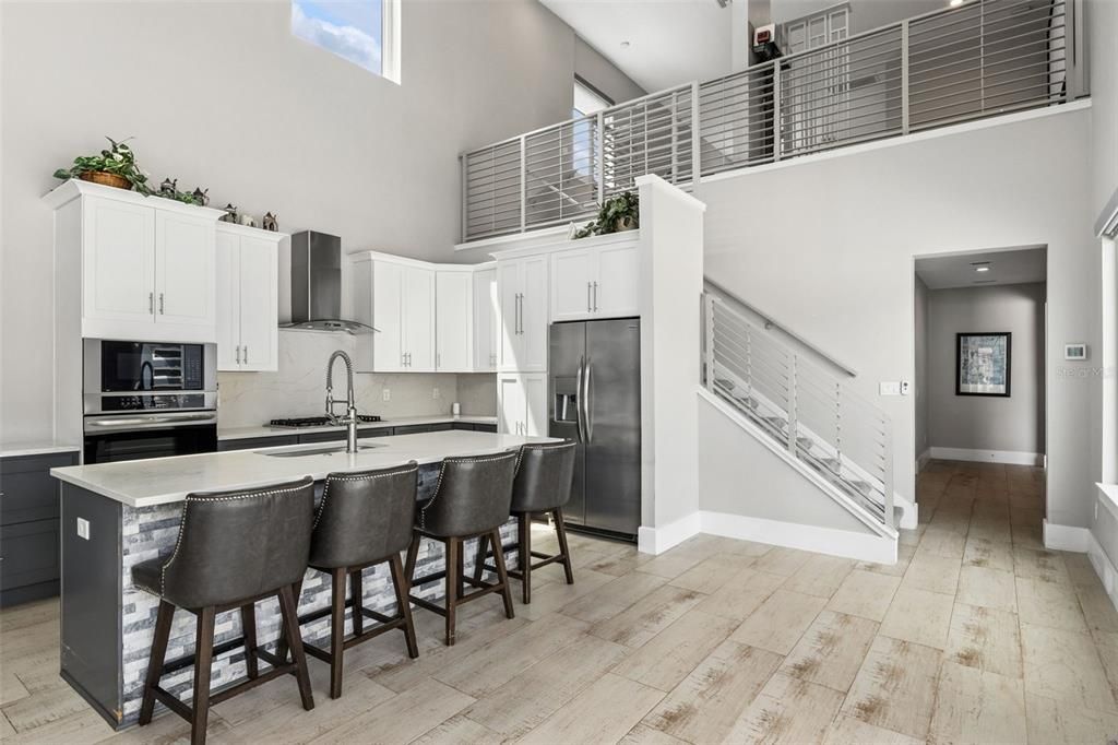 For Sale: $5,750,000 (5 beds, 4 baths, 6699 Square Feet)