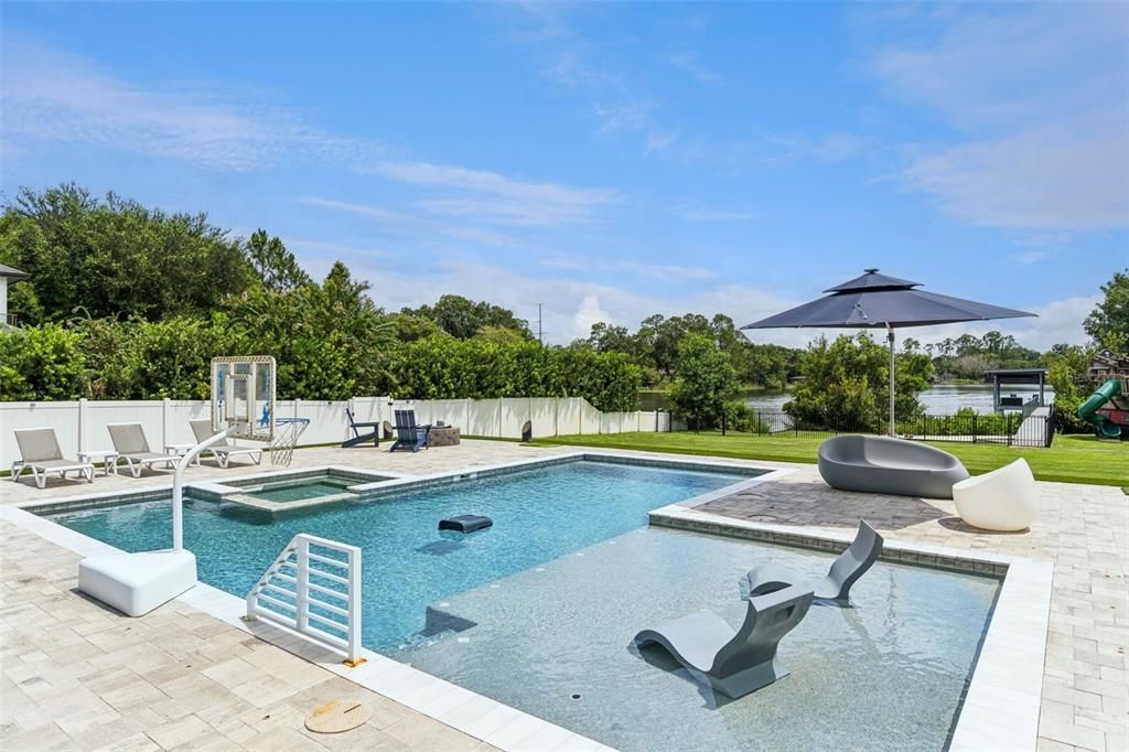 For Sale: $5,750,000 (5 beds, 4 baths, 6699 Square Feet)