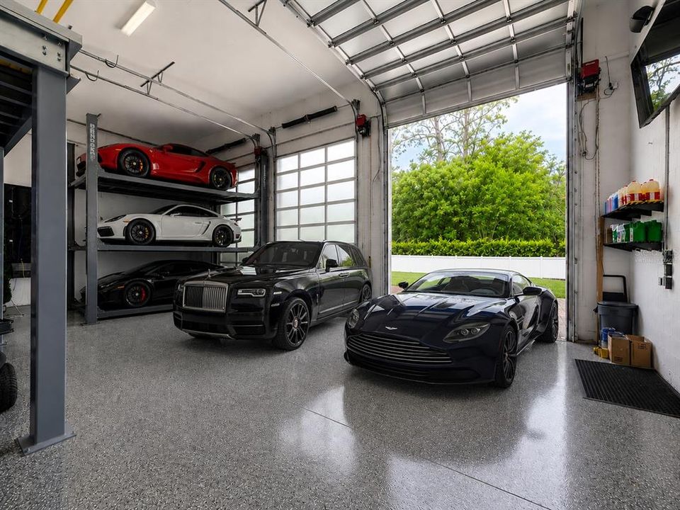 For Sale: $5,750,000 (5 beds, 4 baths, 6699 Square Feet)