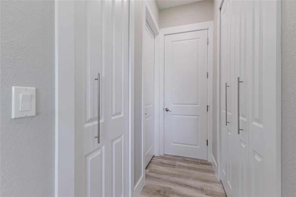For Sale: $609,000 (3 beds, 3 baths, 1931 Square Feet)