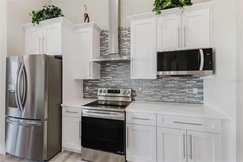 For Sale: $609,000 (3 beds, 3 baths, 1931 Square Feet)