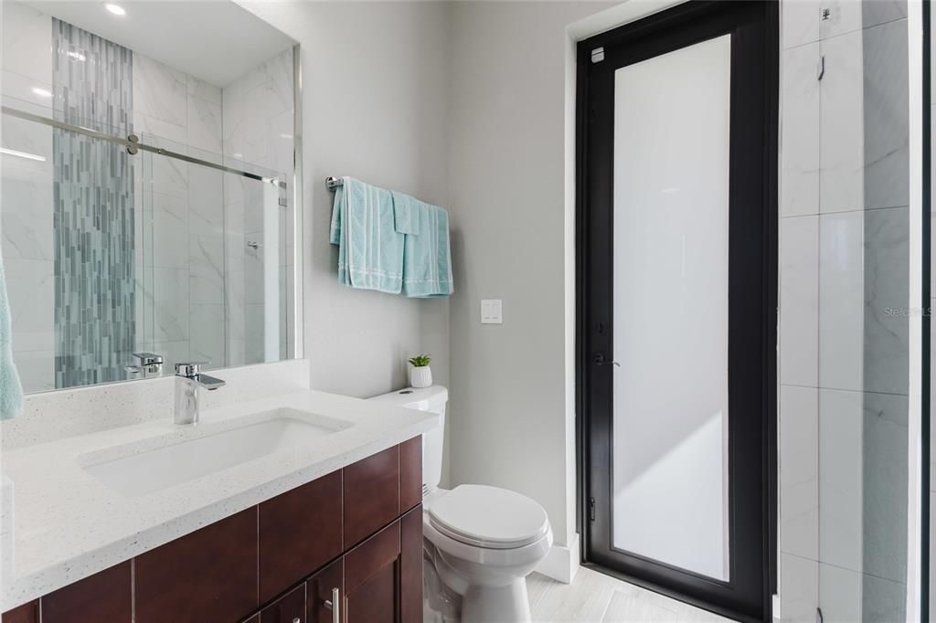 For Sale: $609,000 (3 beds, 3 baths, 1931 Square Feet)