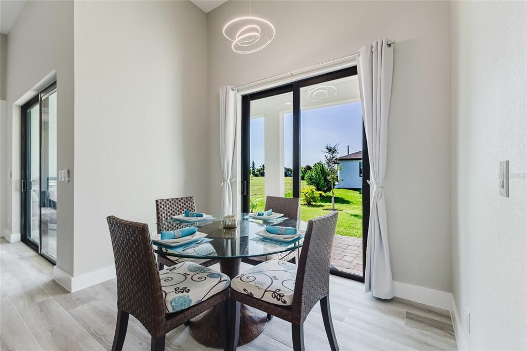 For Sale: $609,000 (3 beds, 3 baths, 1931 Square Feet)
