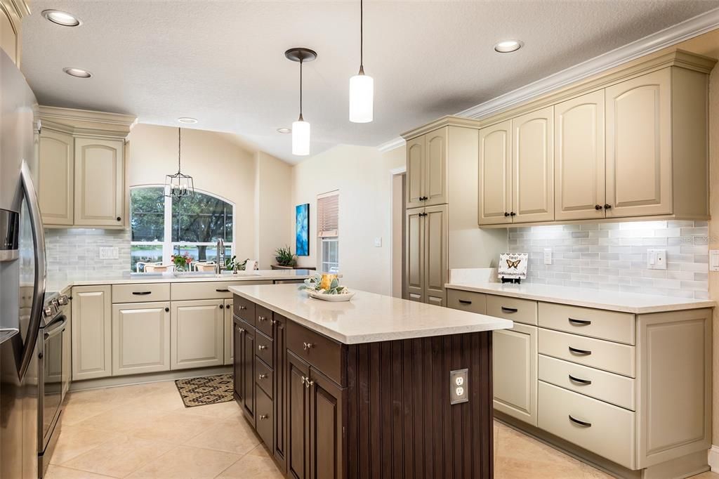 For Sale: $1,650,000 (4 beds, 3 baths, 3542 Square Feet)