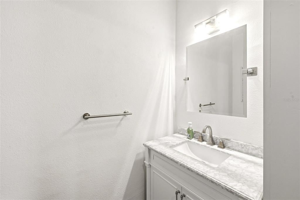 For Sale: $1,045,000 (7 beds, 5 baths, 3490 Square Feet)