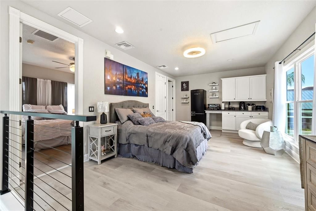 For Sale: $1,045,000 (7 beds, 5 baths, 3490 Square Feet)