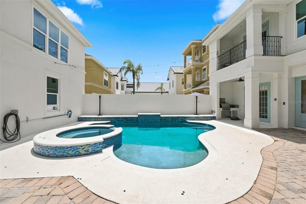 For Sale: $1,045,000 (7 beds, 5 baths, 3490 Square Feet)