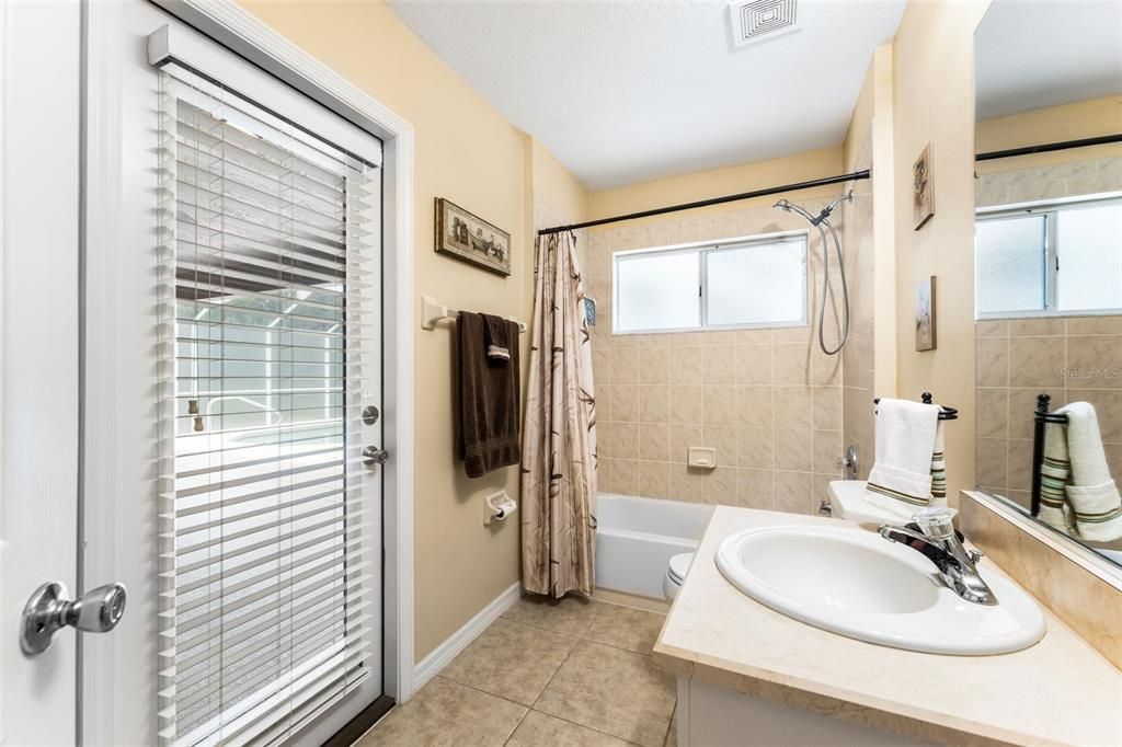 For Sale: $525,000 (4 beds, 2 baths, 1705 Square Feet)