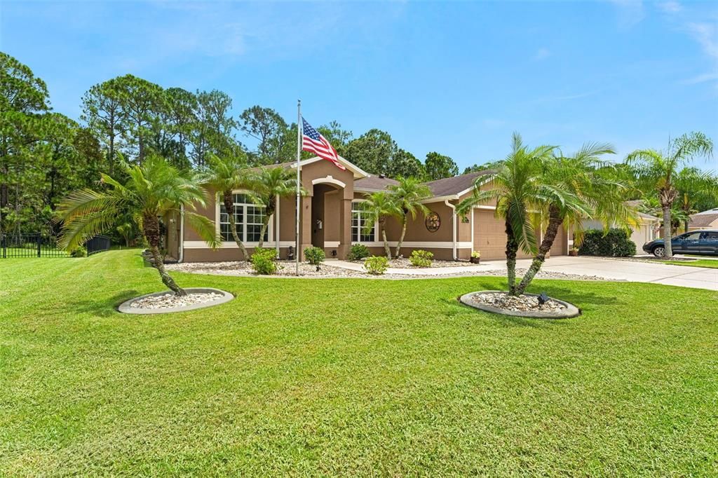 For Sale: $525,000 (4 beds, 2 baths, 1705 Square Feet)