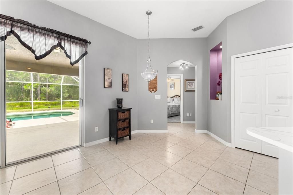 For Sale: $525,000 (4 beds, 2 baths, 1705 Square Feet)
