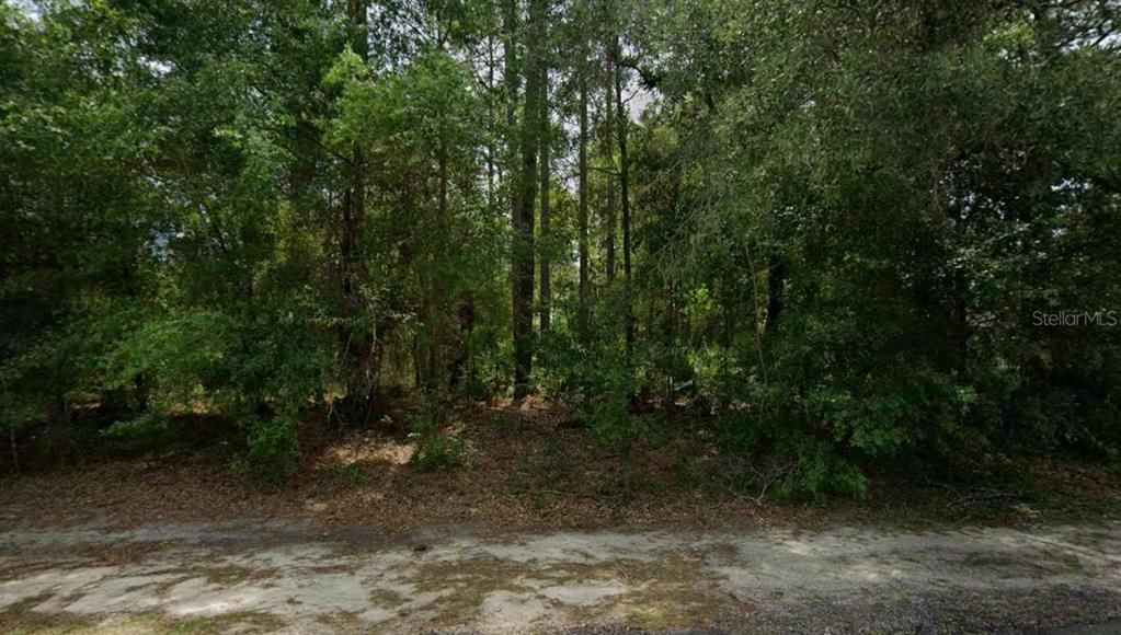 На продажу: $22,500 (0.26 acres)