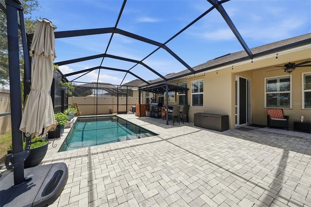 На продажу: $519,999 (4 спален, 3 ванн, 2400 Квадратных фут)