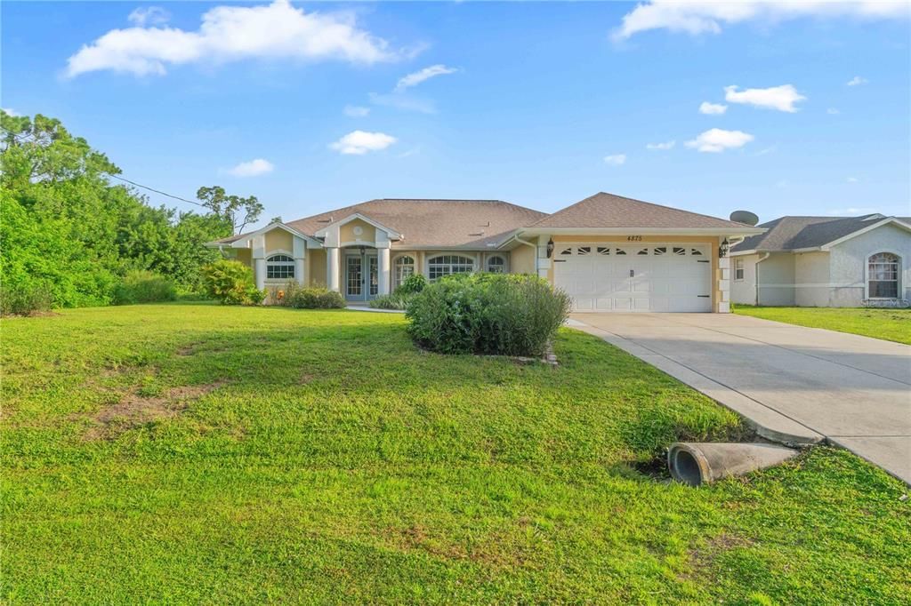 For Sale: $410,000 (3 beds, 2 baths, 1875 Square Feet)