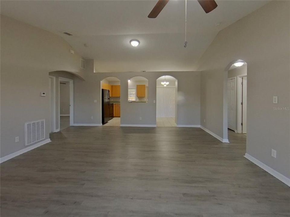 For Rent: $1,929 (3 beds, 2 baths, 1258 Square Feet)